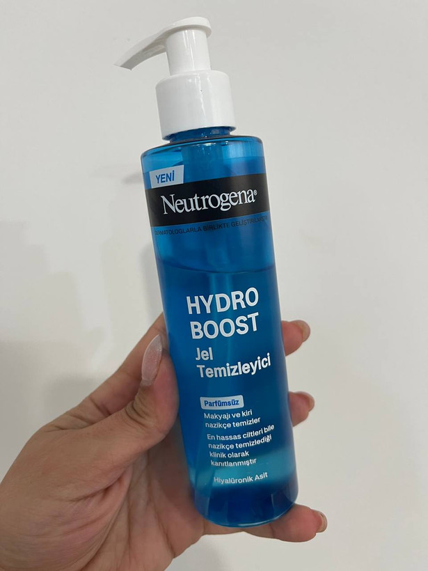 ژل شستشوی صورت هیدروبوست نیتروژینا Neutrogena Hydro Boost Water Gel Cleanser/ حجم 200 میل