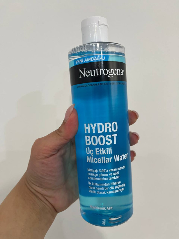 میسلار واتر هیدروبوست نیتروژینا Neutrogena Hydro Bosst Micellar Water/ حجم 400 میل