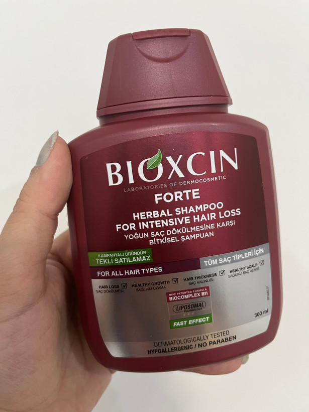 شامپو بیوکسین فورت گیاهی قرمز مناسب انواع مو Bioxcin Forte Shampoo / حجم 300 میل
